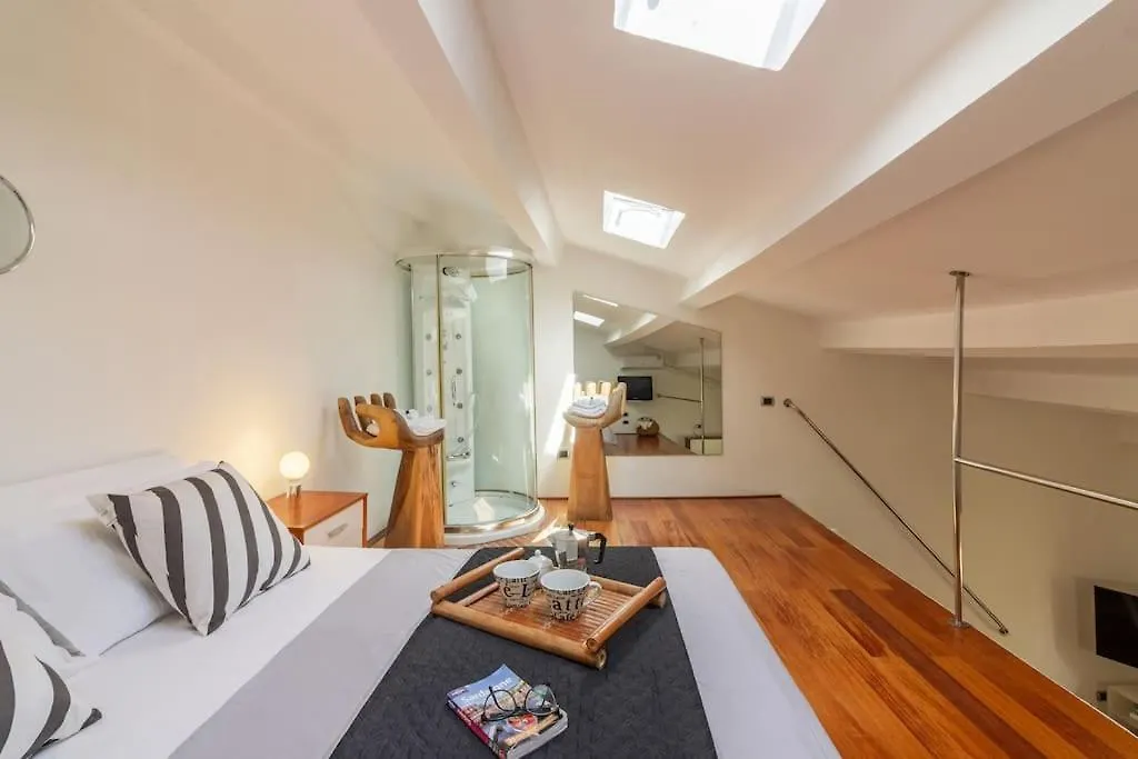 Open Space With Air Conditioning And Patio Privato Alghero