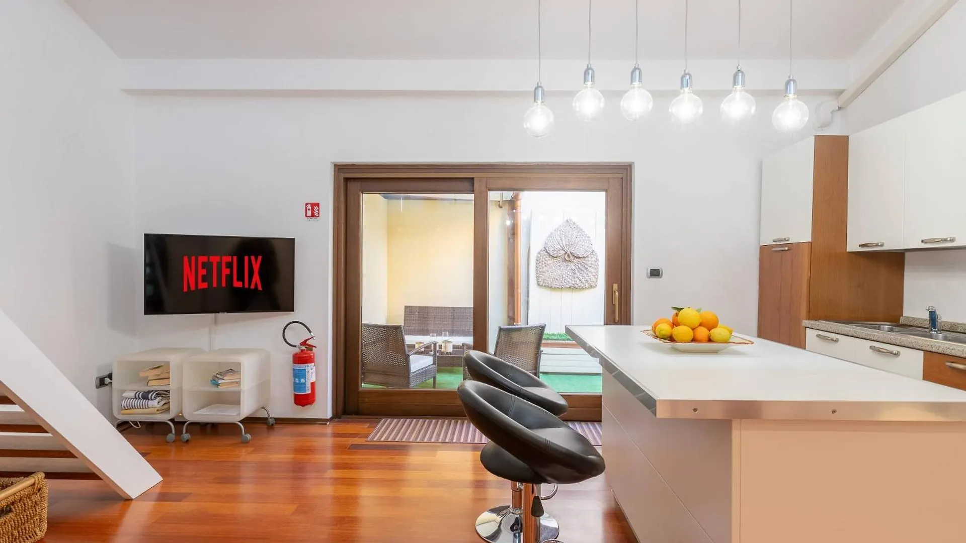 Open Space With Air Conditioning And Patio Privato Alghero 0*,  Italia